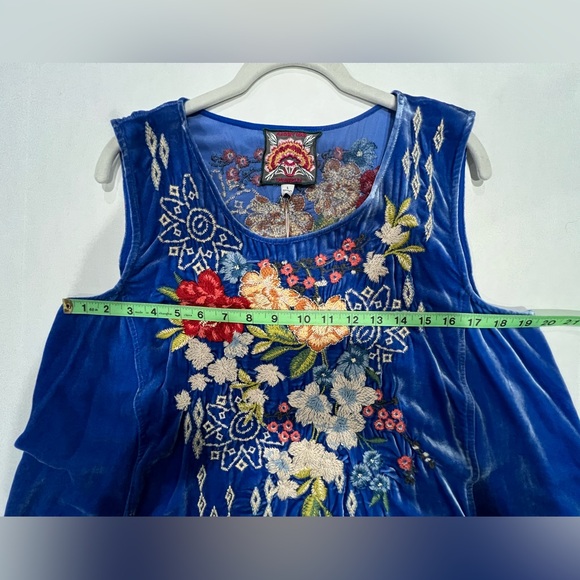 Johnny Was JOSEPHINE VELVET SWING TANK NWT Size L - Picture 3 of 5